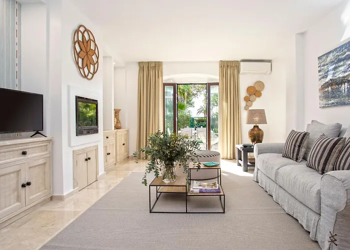 Genteel Home Laguna Beach